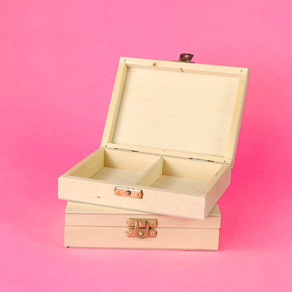 Malowanie Szkatułek na Biżuterię